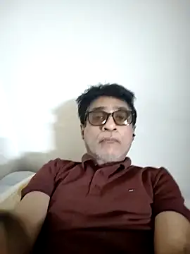 Snapshot of iamkahn_44 chatting on February 2026 02:06:01 PM iamkahn 44 online show from February 2026 02:06:01 PM