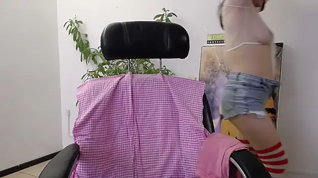 Akira xx online show from March 2026 01:33:02 AM