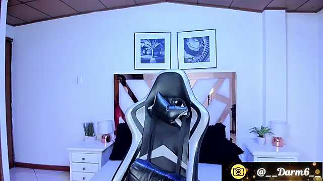 Lia Simons online show from February 2025 05:57:02 AM