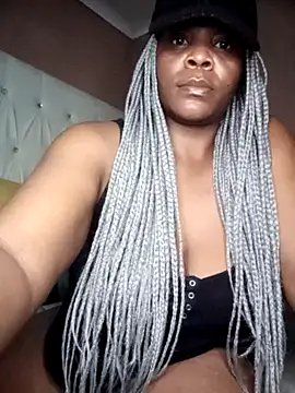 SQUITBOOTY online show from June 2026 10:41:02 PM