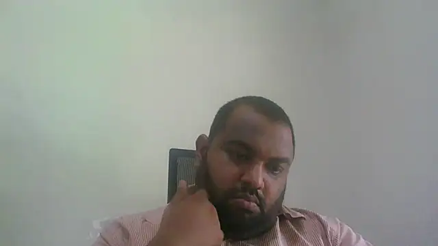 Snapshot of FatCockBoySL chatting on July 2026 06:19:02 AM FatCockBoySL online show from July 2026 06:19:02 AM