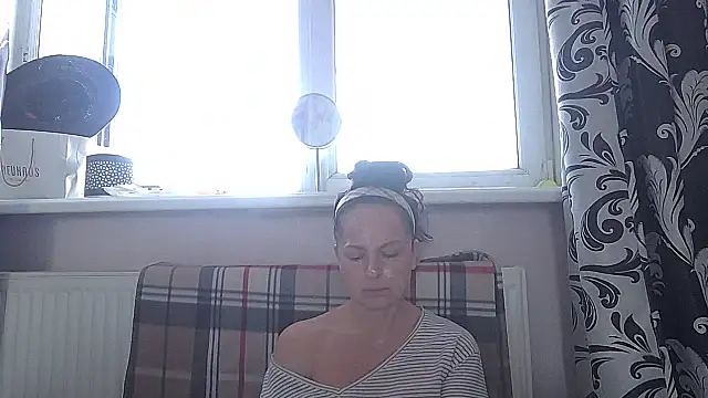 LindaStarS online show from May 2026 05:25:01 AM