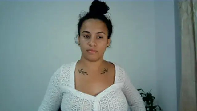 Snapshot of isa_bellaxx chatting on February 2026 06:00:02 AM isa bellaxx online show from February 2026 06:00:02 AM