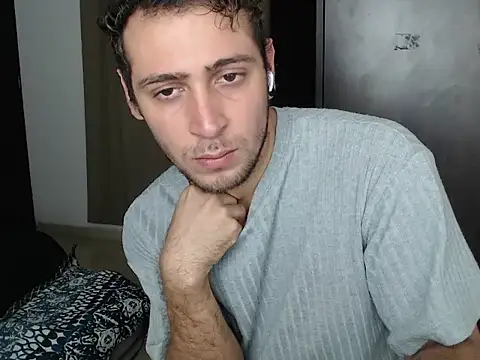Snapshot of stevensanchez99 chatting on April 2026 05:30:01 PM stevensanchez99 online show from April 2026 05:30:01 PM