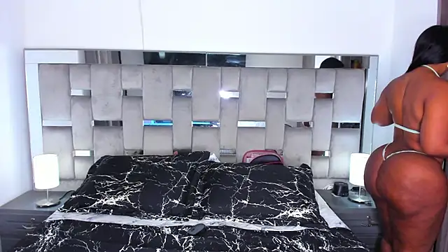 Cammiila online show from September 2025 10:38:02 AM