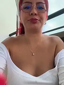 LINDA PATTY94 online show from January 2025 10:44:02 PM