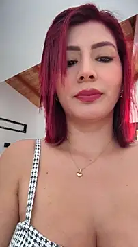 Snapshot of LINDA_PATTY94 chatting on May 2026 03:39:02 PM LINDA PATTY94 online show from May 2026 03:39:02 PM