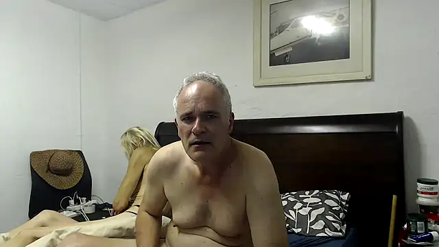 Snapshot of DrPenaltyXX chatting on December 2024 01:07:02 AM DrPenaltyXX online show from December 2024 01:07:02 AM
