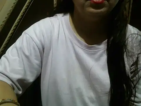 Snapshot of UrsMansi chatting on July 2026 03:35:02 AM UrsMansi online show from July 2026 03:35:02 AM