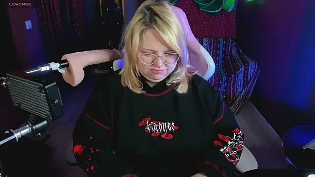 Yoki Shizuko online show from December 2025 06:21:02 AM