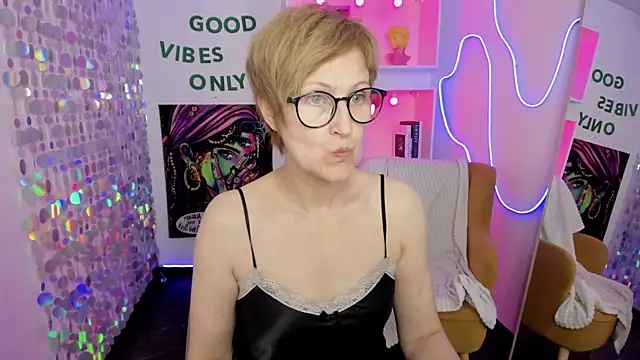 Paris Cherry online show from July 2026 12:56:02 PM
