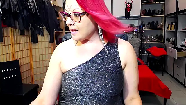 LindaDaemonX online show from March 2025 11:19:01 AM