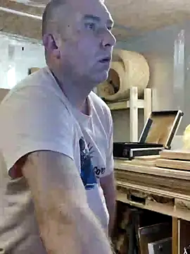 Snapshot of IronedTitan chatting on December 2024 06:25:02 AM IronedTitan online show from December 2024 06:25:02 AM