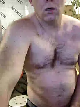 Snapshot of IronedTitan chatting on December 2024 02:32:01 AM IronedTitan online show from December 2024 02:32:01 AM