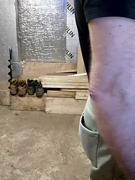 Snapshot of IronedTitan chatting on March 2025 03:00:01 AM IronedTitan online show from March 2025 03:00:01 AM