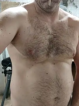 Snapshot of IronedTitan chatting on October 2025 12:10:01 AM IronedTitan online show from October 2025 12:10:01 AM