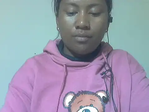 Snapshot of cutybigass chatting on June 2026 06:28:01 PM cutybigass online show from June 2026 06:28:01 PM
