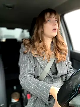 MariiD online show from November 2025 08:59:01 AM