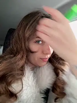 Snapshot of MariiD chatting on February 2026 07:14:02 AM MariiD online show from February 2026 07:14:02 AM