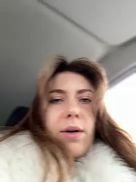 Snapshot of MariiD chatting on February 2026 07:21:02 AM MariiD online show from February 2026 07:21:02 AM