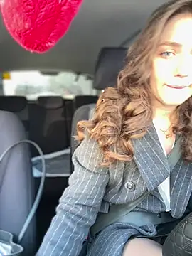 Snapshot of MariiD chatting on February 2026 07:09:02 AM MariiD online show from February 2026 07:09:02 AM