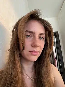 Snapshot of MariiD chatting on May 2026 05:46:02 AM MariiD online show from May 2026 05:46:02 AM