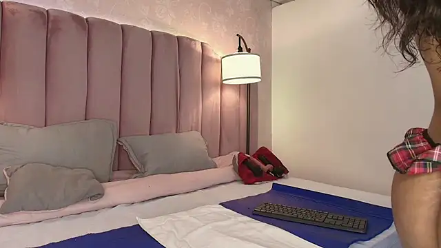 HallyBans online show from April 2026 06:52:01 PM