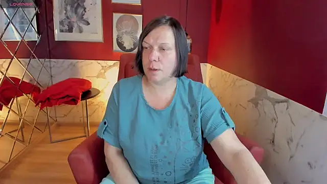 Snapshot of KellyPerfection chatting on June 2026 05:23:02 AM KellyPerfection online show from June 2026 05:23:02 AM