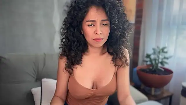 illaroom online show from November 2025 10:13:02 PM