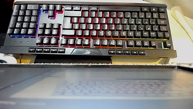 Snapshot of charlottesexxx chatting on October 2025 09:32:02 PM charlottesexxx online show from October 2025 09:32:02 PM