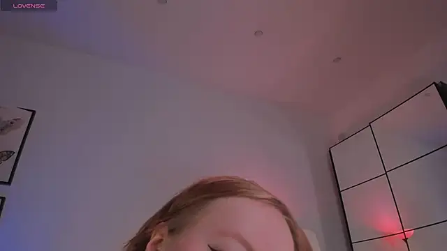 Snapshot of LilianKroft chatting on February 2026 12:24:02 PM LilianKroft online show from February 2026 12:24:02 PM