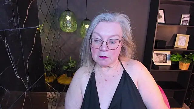 NataliMellow online show from April 2026 01:22:02 PM