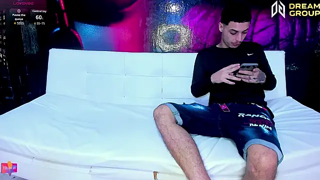 AmazingPartys online show from November 2025 08:07:01 PM