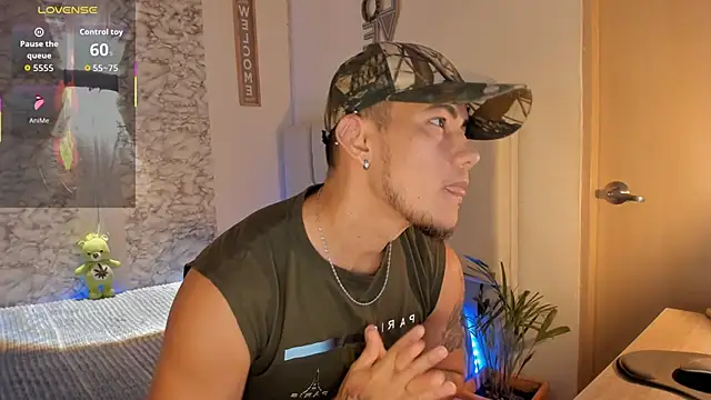 CRAZYBOYLOVE online show from October 2025 10:02:01 AM