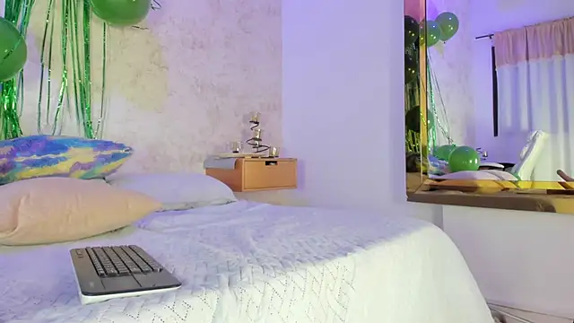 cristinapuerta  online show from March 2026 12:10:01 PM