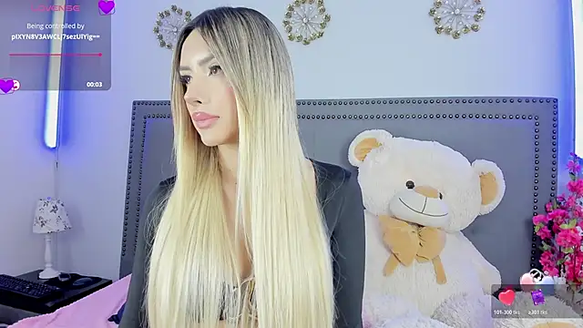 Snapshot of ale_lovee chatting on April 2026 01:42:02 AM ale lovee online show from April 2026 01:42:02 AM