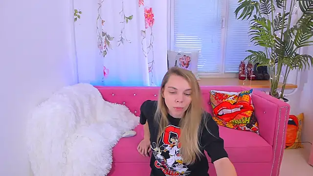 Snapshot of The_Deep_Passion chatting on January 2025 08:47:01 AM The Deep Passion online show from January 2025 08:47:01 AM