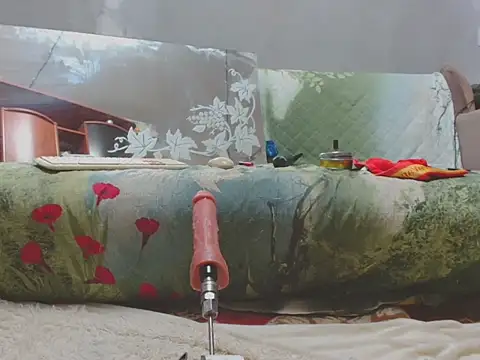 Snapshot of AlinasissyXX chatting on March 2026 08:14:01 PM AlinasissyXX online show from March 2026 08:14:01 PM