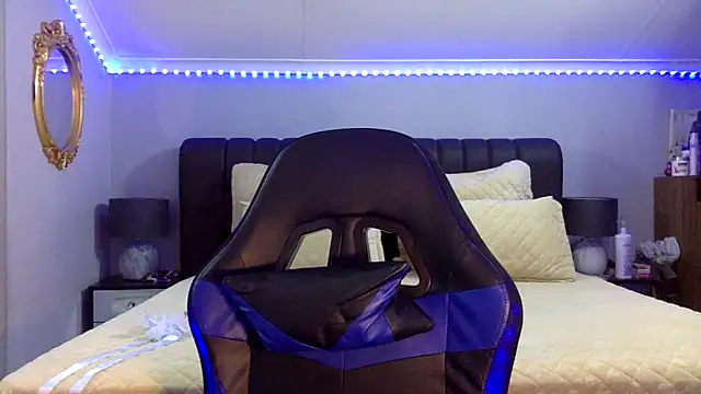 BOOTYBANGER24xx online show from November 2025 02:54:01 AM