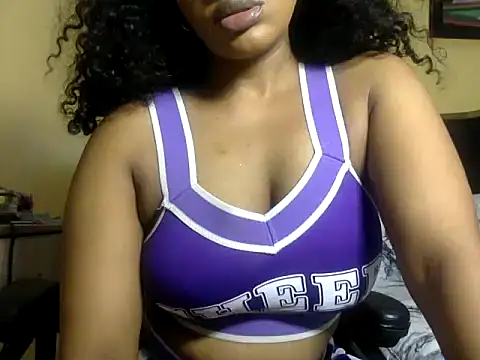 Snapshot of BOOTYBANGER24xx chatting on June 2026 09:22:01 AM BOOTYBANGER24xx online show from June 2026 09:22:01 AM