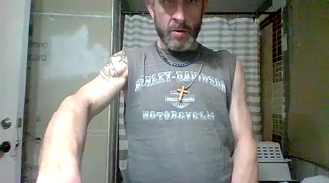 Snapshot of ThickDMatty@xh chatting on March 2025 01:32:02 AM ThickDMattyxh online show from March 2025 01:32:02 AM