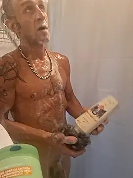 Snapshot of ThickDMatty@xh chatting on October 2025 09:13:02 PM ThickDMattyxh online show from October 2025 09:13:02 PM