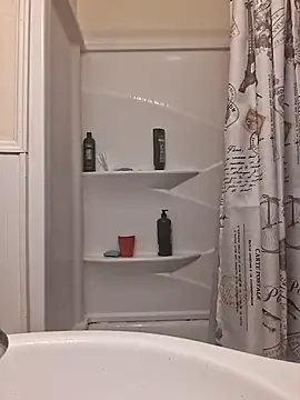 Snapshot of ThickDMatty@xh chatting on October 2025 04:35:02 AM ThickDMattyxh online show from October 2025 04:35:02 AM