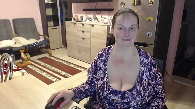 BustyLadyAlma online show from February 2025 05:12:02 AM