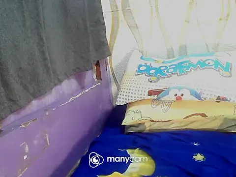 BURBERRY69 online show from November 2025 12:44:01 AM