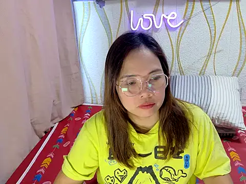 BURBERRY69 online show from March 2026 11:55:02 PM