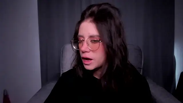 HazelKush online show from February 2026 09:18:01 PM