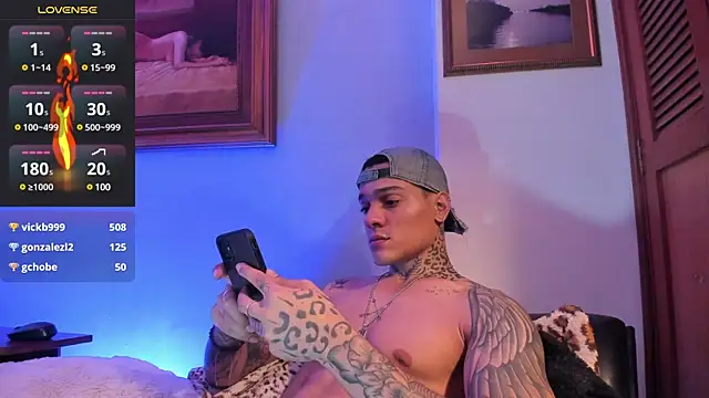 ImDominike online show from February 2025 07:49:02 AM