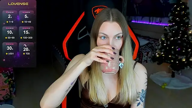 BiMolly online show from January 2026 05:29:02 PM