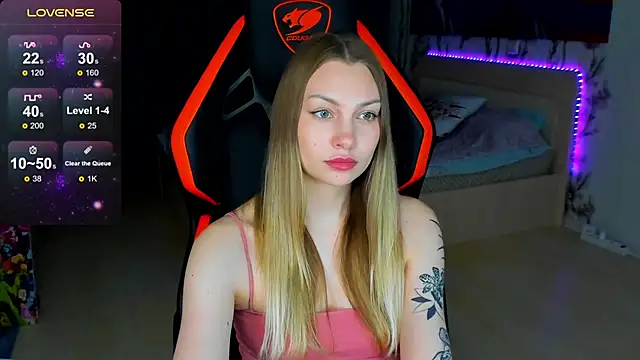 BiMolly online show from March 2026 07:50:01 PM